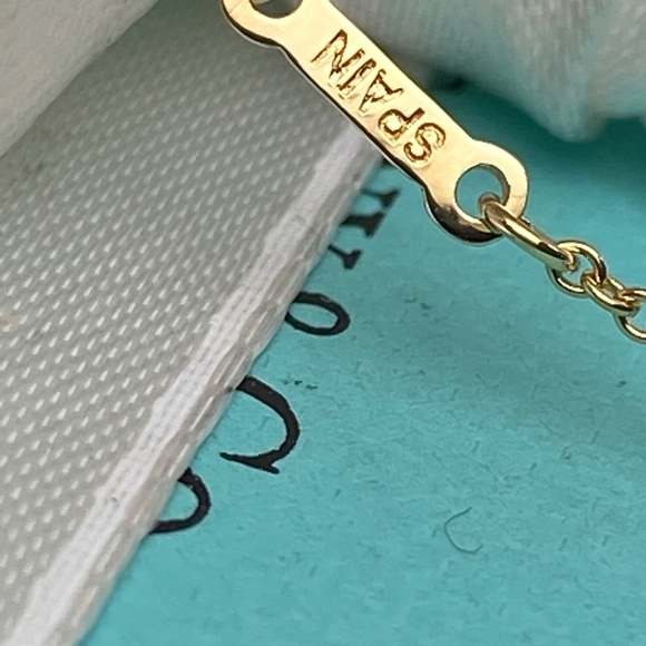 Tiffany & Co Elsa Peretti Open Heart necklace  16” 18k box EXCELLENT MSRP $1750 - Picture 6 of 10